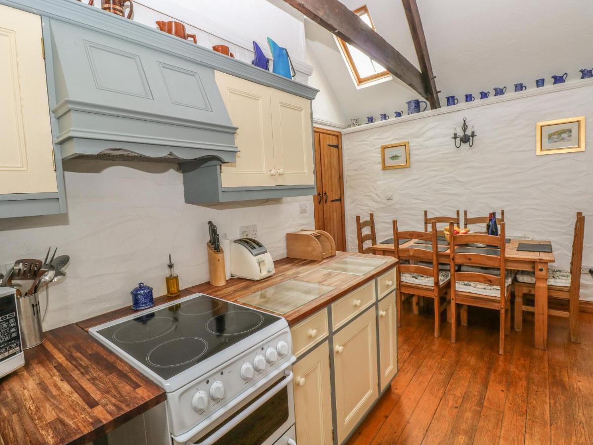 Heather Cottage Milford Haven Esterno foto